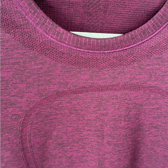 Lululemon swiftly tech short sleeve size 8 - Picture 5 of 7